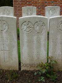 London Cemetery And Extension Longueval - Webb, Charles Samuel