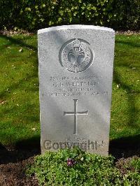 London Cemetery And Extension Longueval - Weetman, Geoffrey Edwin
