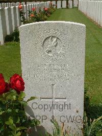 London Cemetery And Extension Longueval - Watkins, William