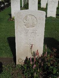 La Targette British Cemetery&#44; Neuville-St. Vaast - Crichton, J