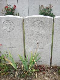 Brown's Copse Cemetery Roeux - Skelton, Francis