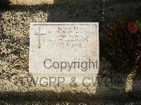 Twelve Tree Copse Cemetery - Beaumont, R T W