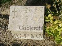 Twelve Tree Copse Cemetery - Cesar, R