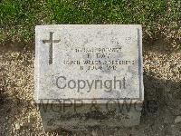 Twelve Tree Copse Cemetery - Day, F