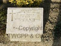 Twelve Tree Copse Cemetery - Dean, T