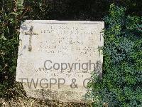 Twelve Tree Copse Cemetery - Deans, Geoffrey Chase