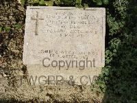 Twelve Tree Copse Cemetery - Dews, W