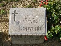 Twelve Tree Copse Cemetery - Earle, H