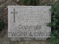 Twelve Tree Copse Cemetery - Emmett, H E