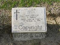 Twelve Tree Copse Cemetery - Garry, S
