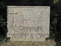 Twelve Tree Copse Cemetery - Hague, Thomas James