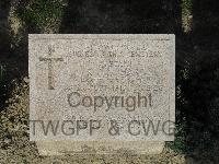 Twelve Tree Copse Cemetery - Hare, Robert Stuart MacLaine