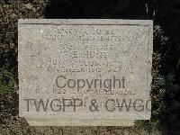 Twelve Tree Copse Cemetery - Hunt, Frank Ernest
