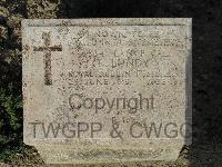 Twelve Tree Copse Cemetery - Lundy, Thomas