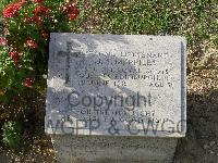 Twelve Tree Copse Cemetery - Merriles, John Sutherland