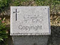 Twelve Tree Copse Cemetery - Mumford, G W