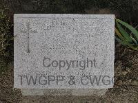 Twelve Tree Copse Cemetery - Parish, V G