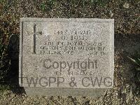 Twelve Tree Copse Cemetery - Ross, D