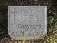 Twelve Tree Copse Cemetery - Ross, W