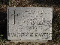 Twelve Tree Copse Cemetery - Saunders, H C