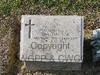 Twelve Tree Copse Cemetery - Stanton, T W
