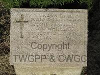 Twelve Tree Copse Cemetery - Whiteside, William Leslie