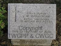 Hill 10 Cemetery - Wakinshaw, J W