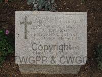 Pink Farm Cemetery - Lindsay, James