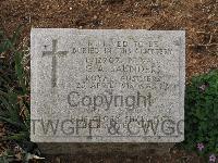 Pink Farm Cemetery - Saunders, G A