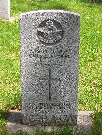 Quebec City (Mount Hermon) Cemetery - Young, Maurice Allan