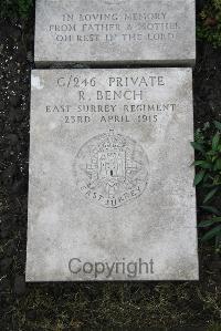 Boulogne Eastern Cemetery - Bench, R