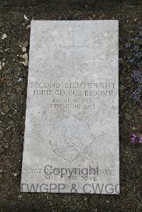 Boulogne Eastern Cemetery - Broome, Louis George