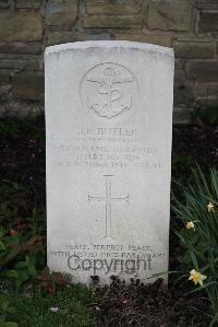 Boulogne Eastern Cemetery - Butler, John Edgar