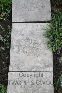 Boulogne Eastern Cemetery - Costin, J