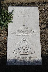 Boulogne Eastern Cemetery - Deacon, Charles