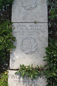Boulogne Eastern Cemetery - Donald, William