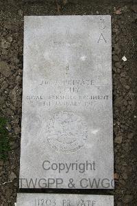 Boulogne Eastern Cemetery - Guy, C