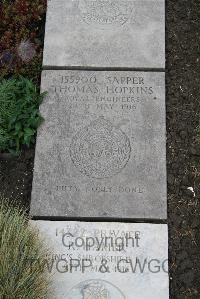 Boulogne Eastern Cemetery - Hopkins, Thomas