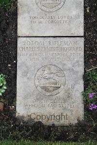 Boulogne Eastern Cemetery - Howard, Charles Ernest