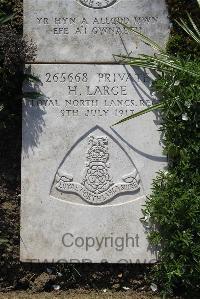 Boulogne Eastern Cemetery - Large, H