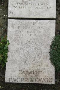 Boulogne Eastern Cemetery - Law, Ernest