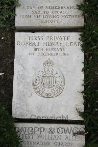 Boulogne Eastern Cemetery - Lear, Robert Henry