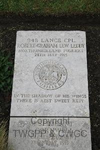 Boulogne Eastern Cemetery - Leddy, Robert Graham Lew