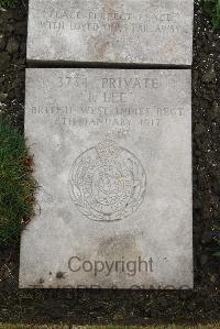 Boulogne Eastern Cemetery - Lee, I