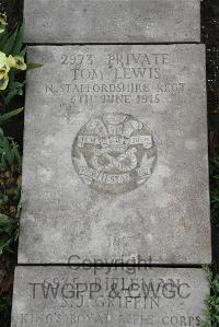 Boulogne Eastern Cemetery - Lewis, Tom