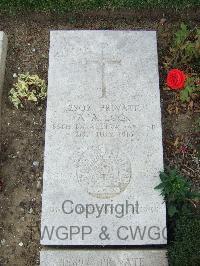 Boulogne Eastern Cemetery - Lock, Albert Austen