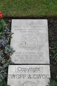 Boulogne Eastern Cemetery - MacDonald, Henry Alexander Watson