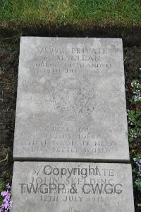 Boulogne Eastern Cemetery - MacLean, M