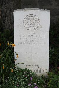 Boulogne Eastern Cemetery - MacNaughtan, Duncan