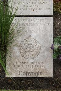 Boulogne Eastern Cemetery - MacEy, George Frederick